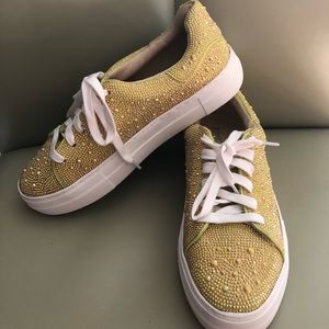 Betsey Johnson Sneakers size 7.5M, very good condition, like new